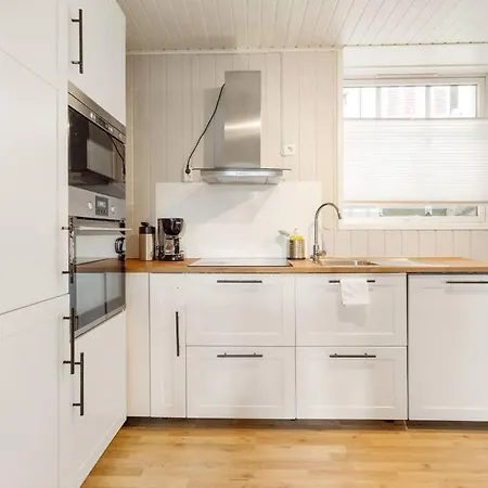 Heimby - Free Parking Dream